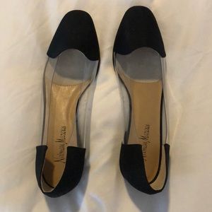 NWOB clear Neiman flats